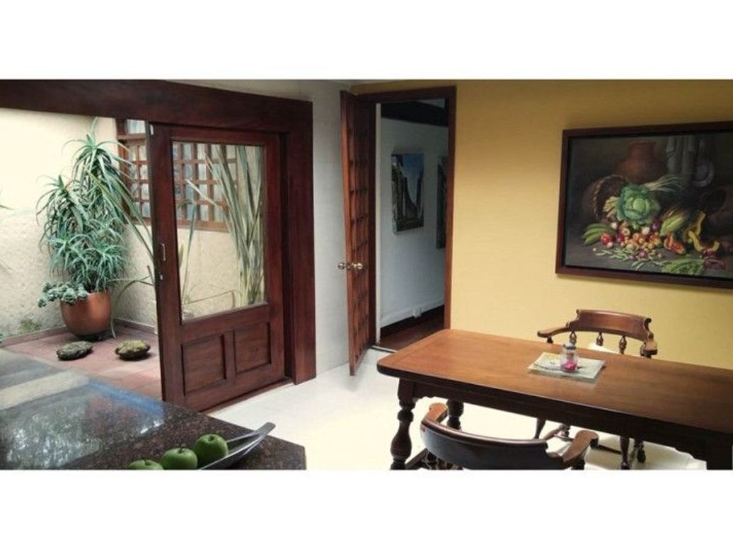 Casa de 7 alcobas en venta en Niza Suba, Bogotá, 1600 m² · foto 12 de 20