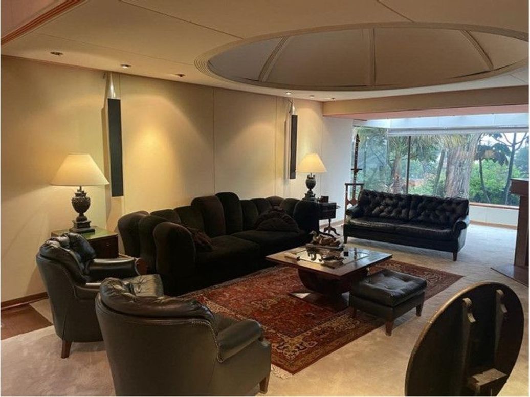 Casa de 4 alcobas en venta en El Refugio, Bogotá, 827 m² · foto 9 de 20