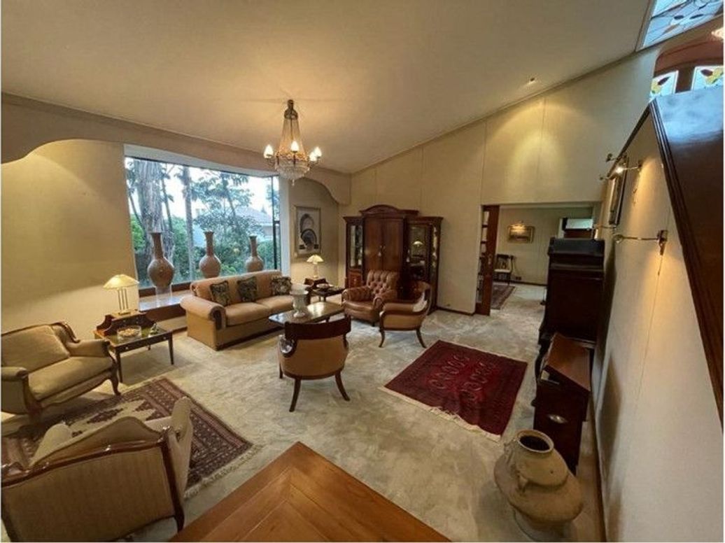 Casa de 4 alcobas en venta en El Refugio, Bogotá, 827 m² · foto 11 de 20