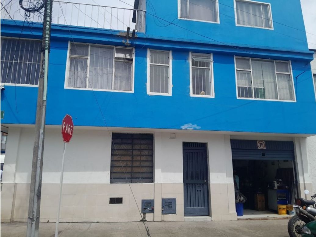Casa de 5 alcobas en venta en Samper Mendoza, Bogotá, 330 m² · foto 13 de 15