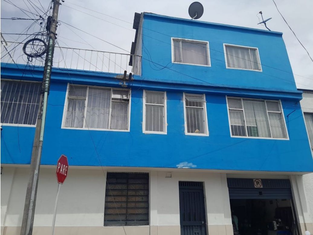 Casa de 5 alcobas en venta en Samper Mendoza, Bogotá, 330 m² · foto 14 de 15