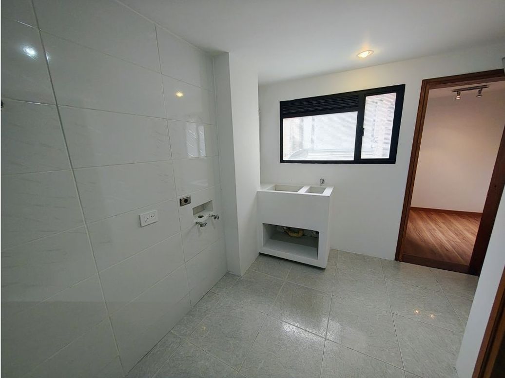 Apartamento de 4 alcobas en venta en Santa Ana, Bogotá, 223 m² · foto 15 de 20