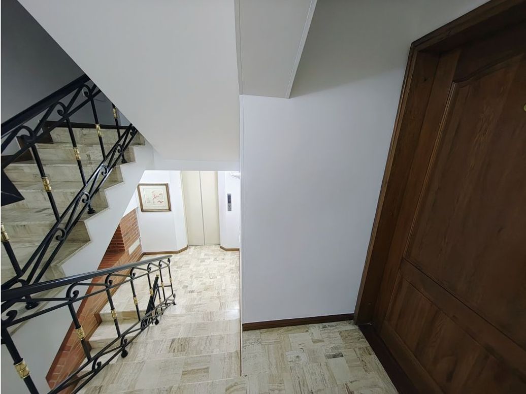 Apartamento de 4 alcobas en venta en Santa Ana, Bogotá, 223 m² · foto 3 de 20
