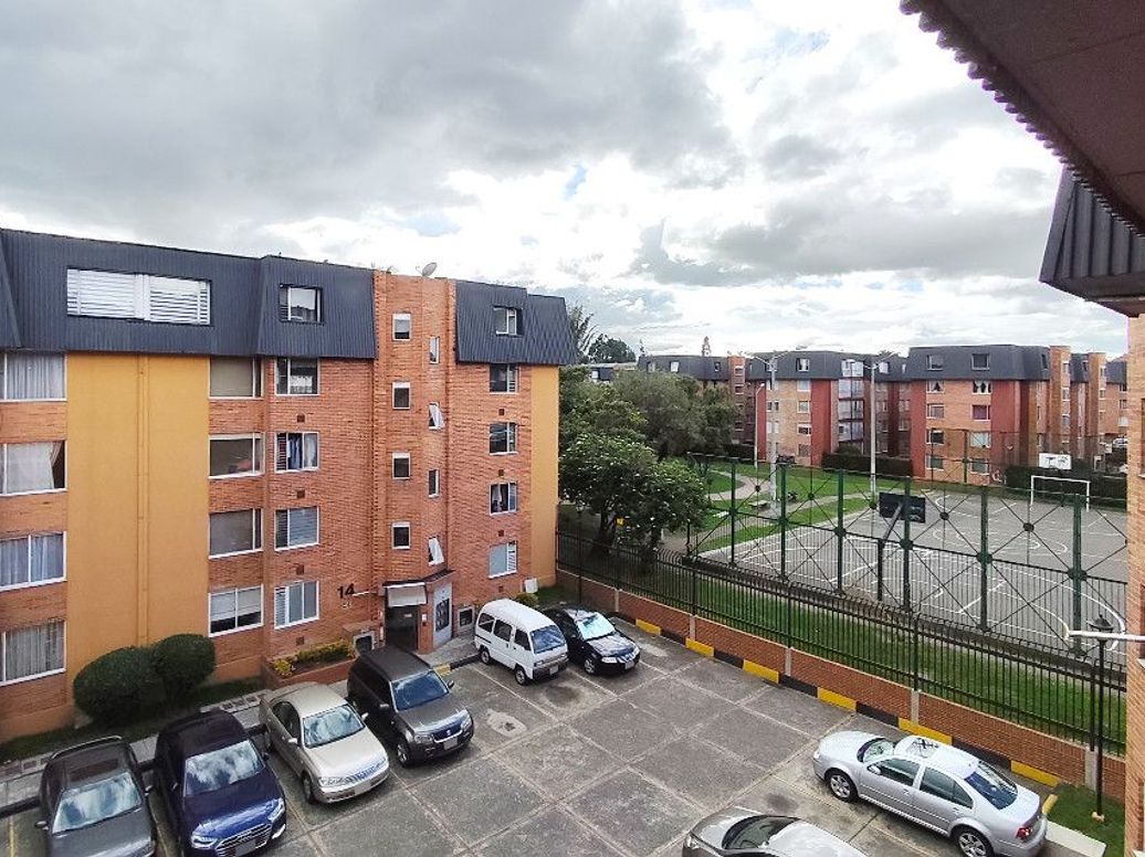Apartamento de 3 alcobas en venta en Tejares Del Norte, Bogotá, 76 m² · foto 14 de 15