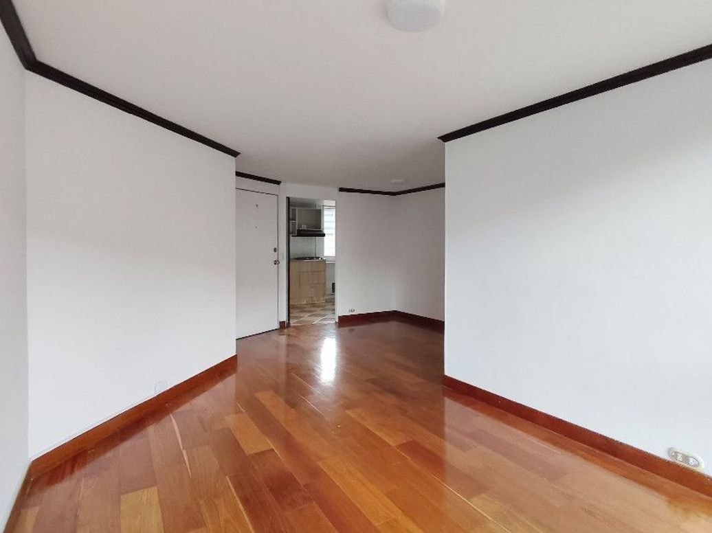 Apartamento de 3 alcobas en venta en Tejares Del Norte, Bogotá, 76 m² · foto 4 de 15