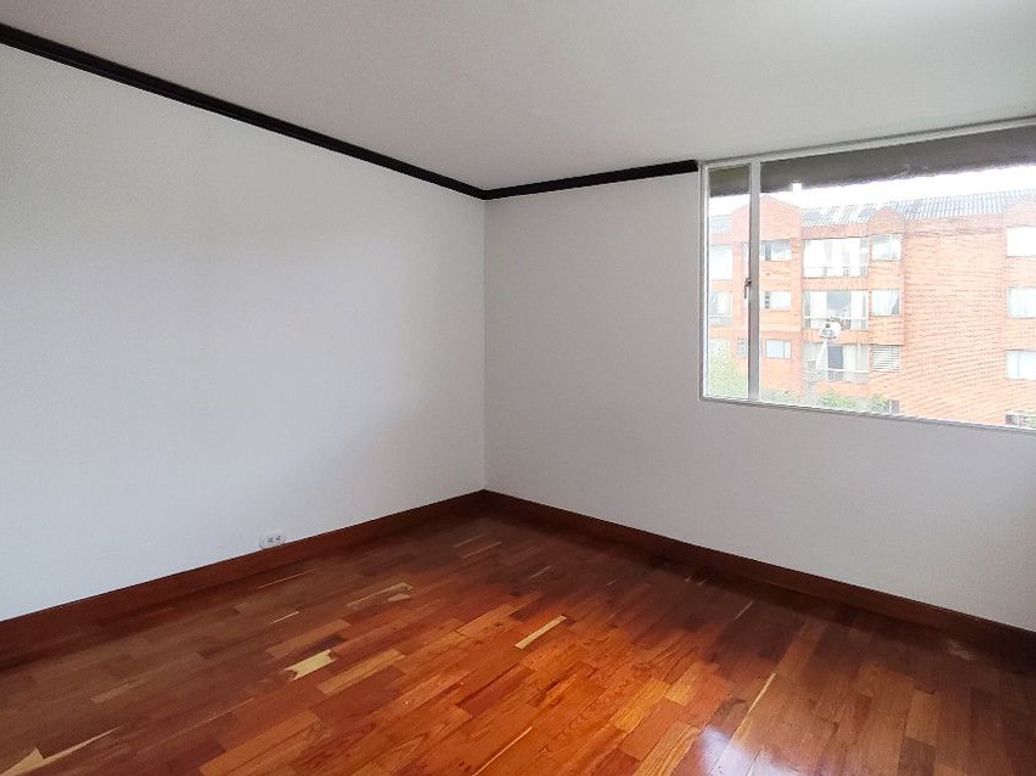 Apartamento de 3 alcobas en venta en Tejares Del Norte, Bogotá, 76 m² · foto 8 de 15
