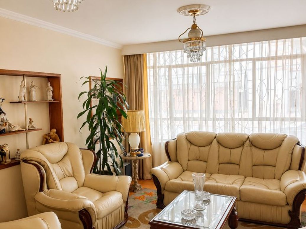 Casa de 5 alcobas en venta en Belalcázar, Bogotá, 215 m² · foto 2 de 10