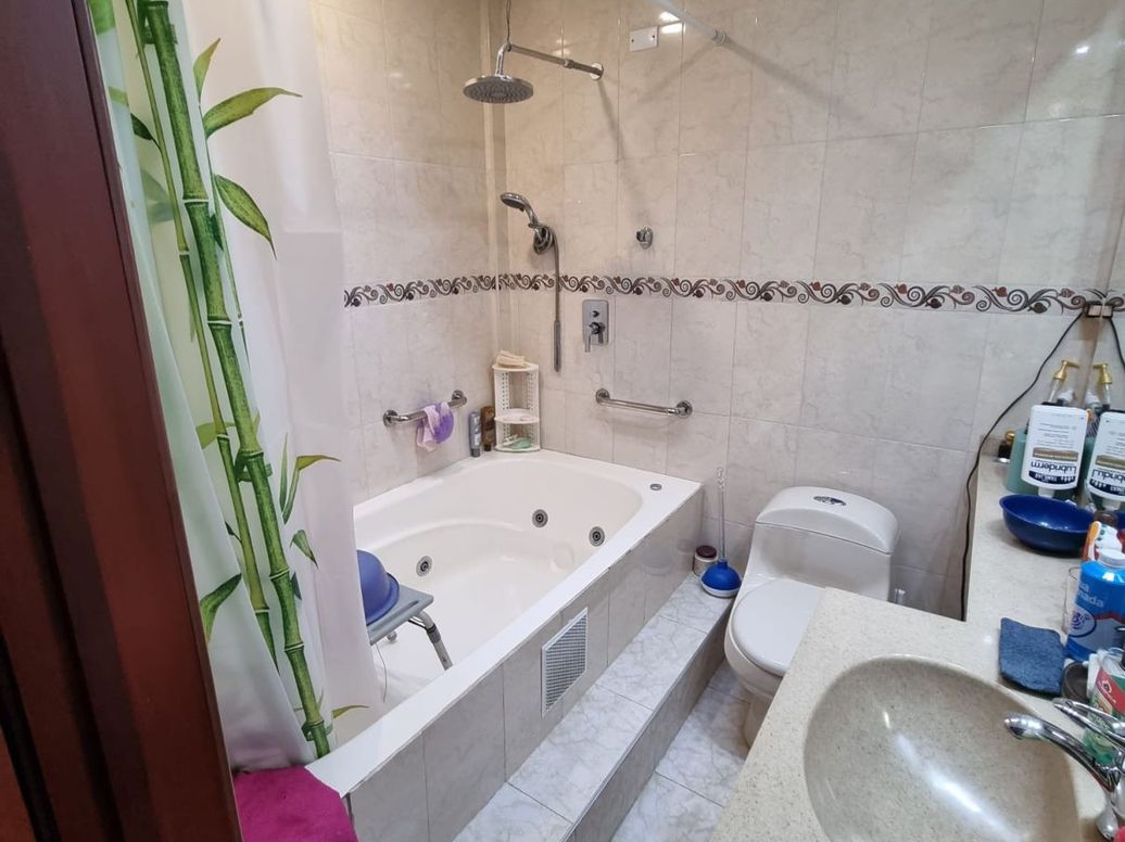 Casa de 4 alcobas en venta en Marsella, Bogotá, 230 m² · foto 7 de 11
