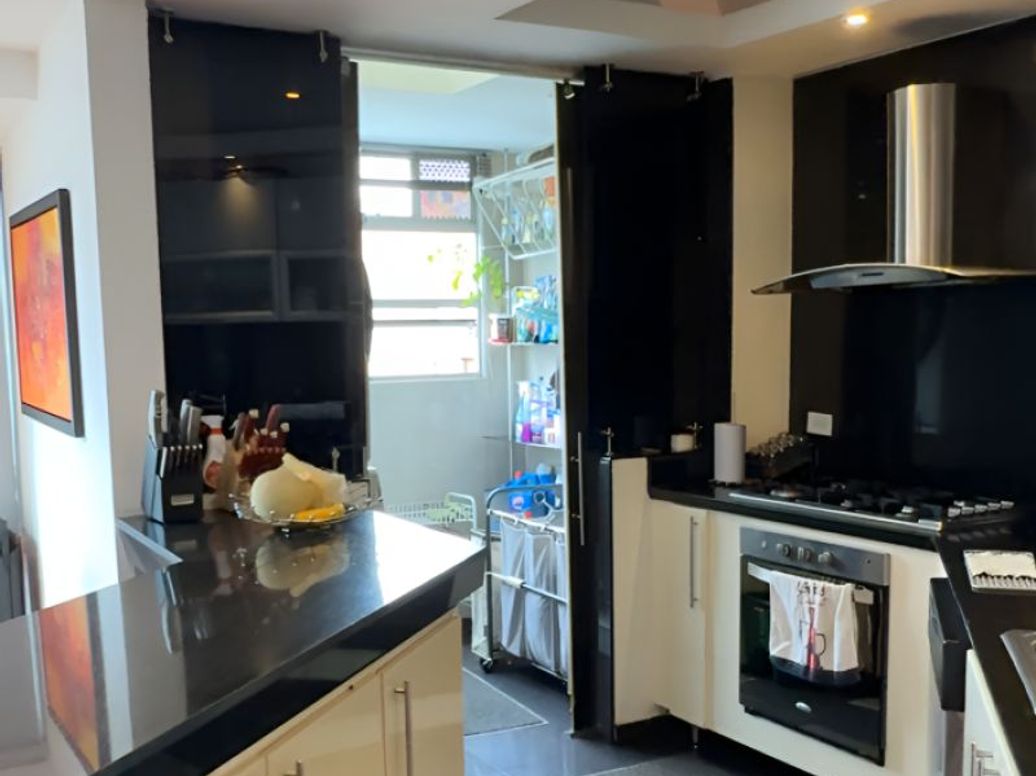 Apartamento de 4 alcobas en venta en San Patricio, Bogotá, 259 m² · foto 7 de 20