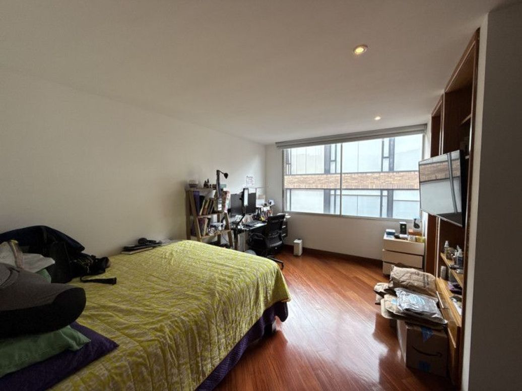 Apartamento de 4 alcobas en venta en San Patricio, Bogotá, 259 m² · foto 14 de 20