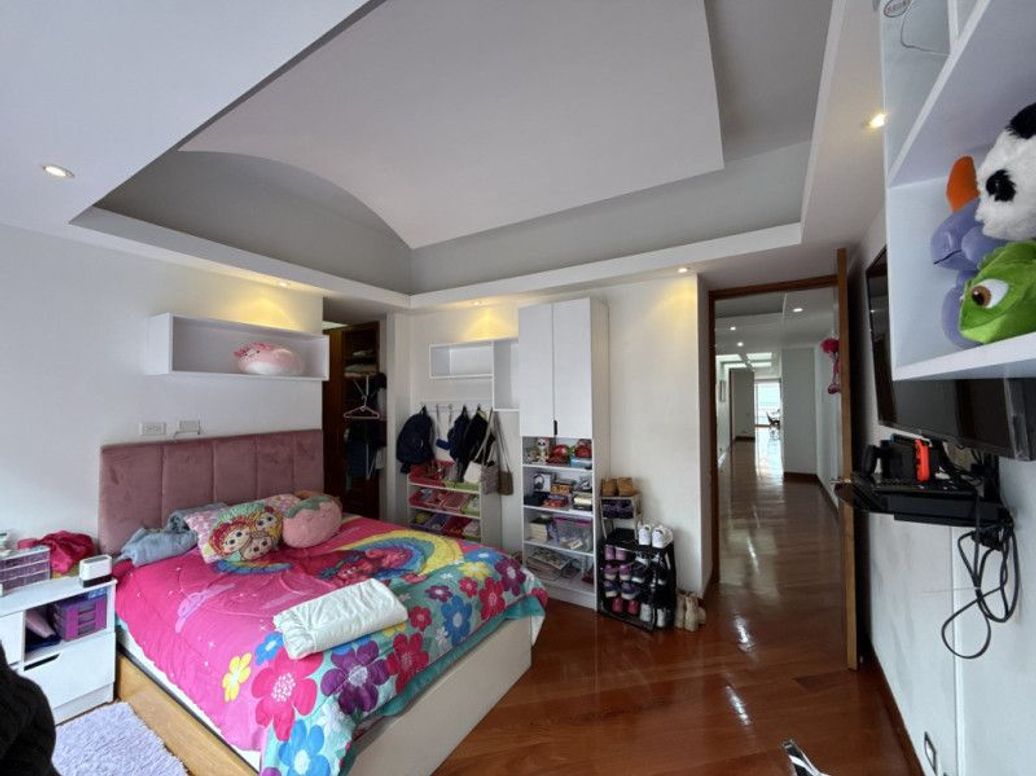 Apartamento de 4 alcobas en venta en San Patricio, Bogotá, 259 m² · foto 15 de 20