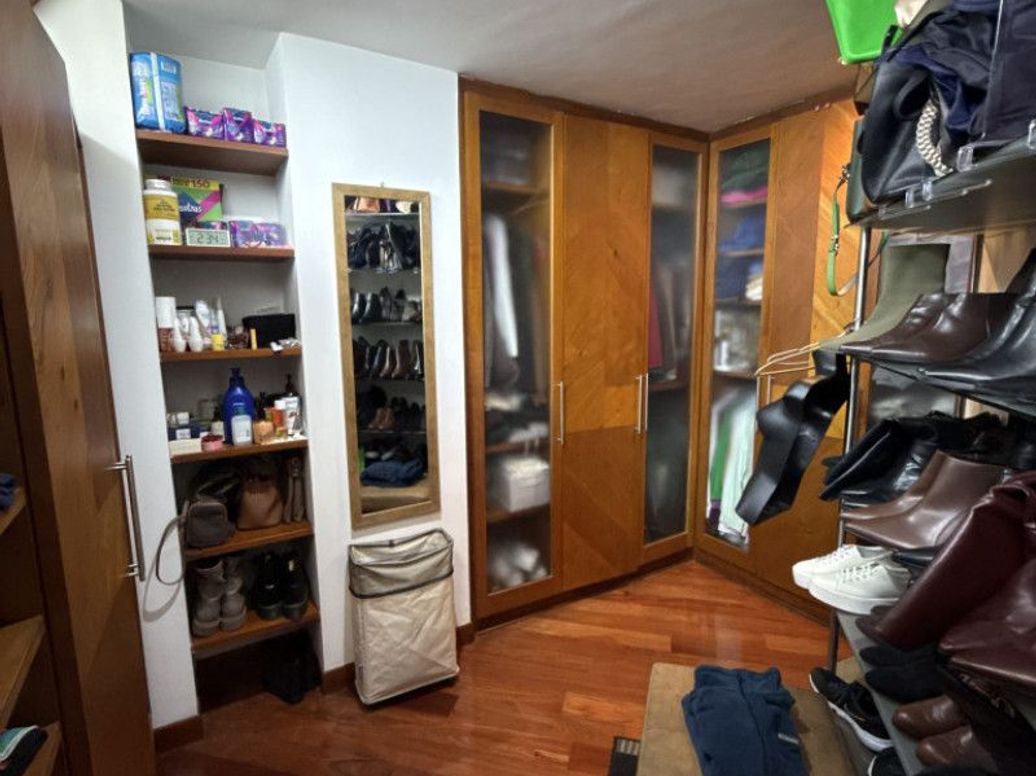 Apartamento de 4 alcobas en venta en San Patricio, Bogotá, 259 m² · foto 17 de 20