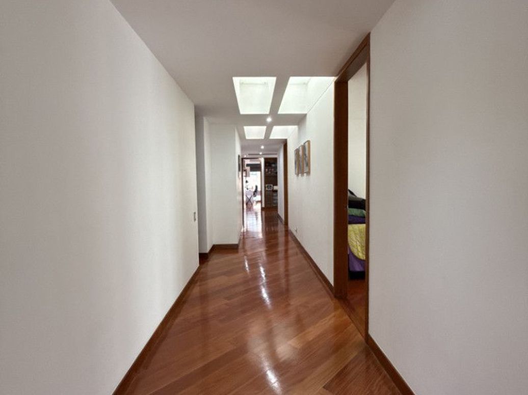 Apartamento de 4 alcobas en venta en San Patricio, Bogotá, 259 m² · foto 9 de 20