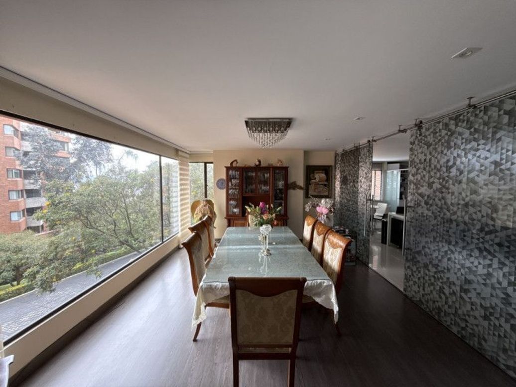 Apartamento de 4 alcobas en venta en Cedritos, Bogotá, 340 m² · foto 7 de 20