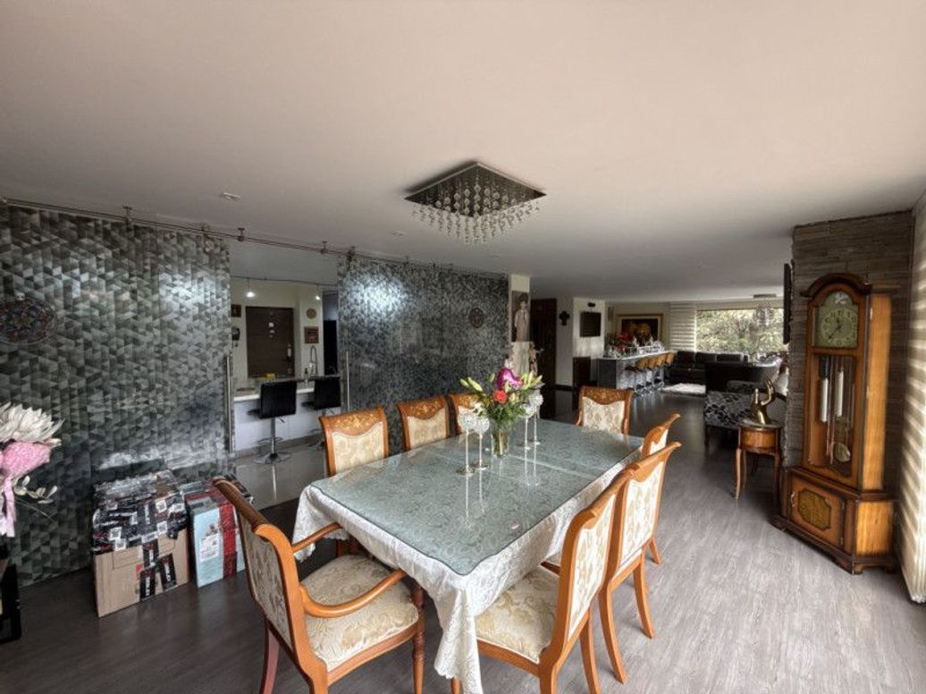 Apartamento de 4 alcobas en venta en Cedritos, Bogotá, 340 m² · foto 8 de 20