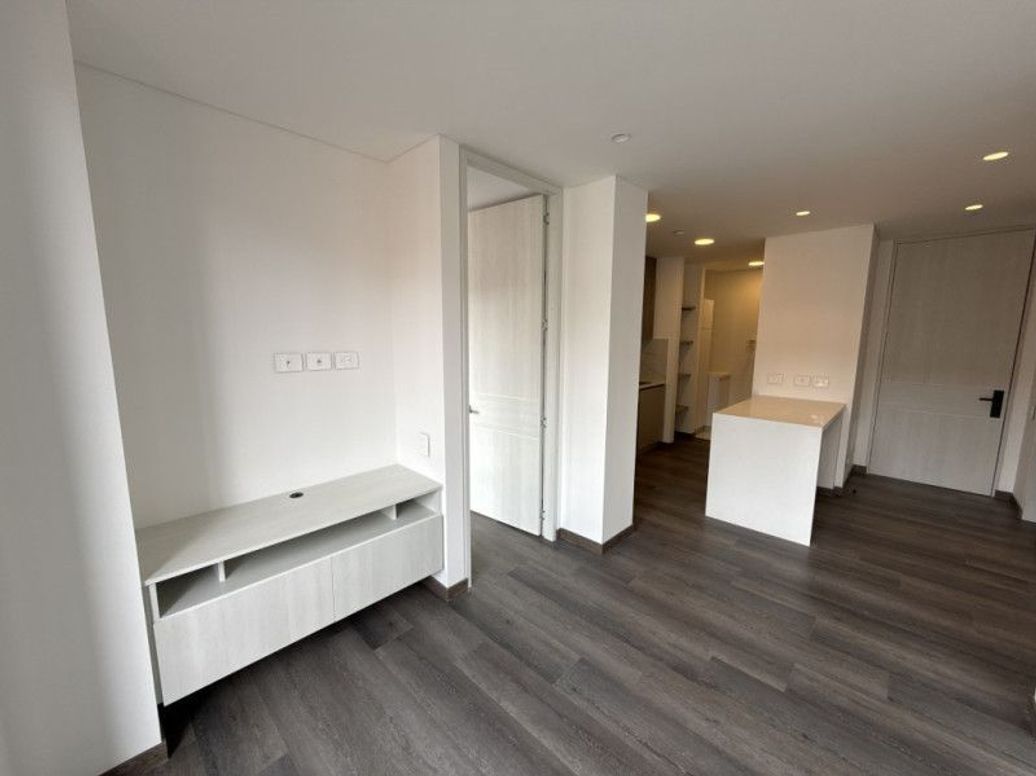 Apartamento de 2 alcobas en venta en Antiguo Country, Bogotá, 72 m² · foto 2 de 20