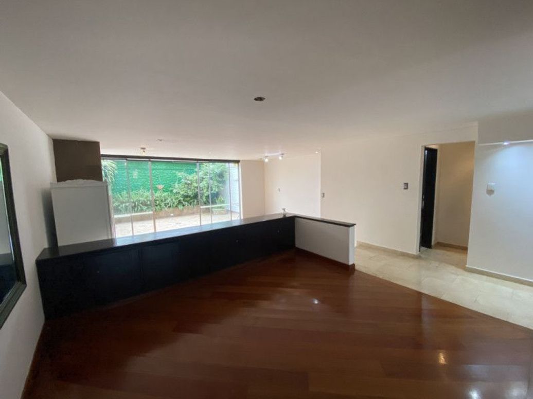 Casa de 3 alcobas en venta en Molinos Norte, Bogotá, 240 m² · foto 6 de 20