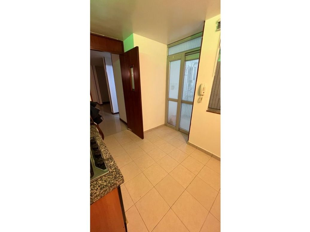 Casa de 3 alcobas en venta en Hayuelos, Bogotá, 87 m² · foto 3 de 19