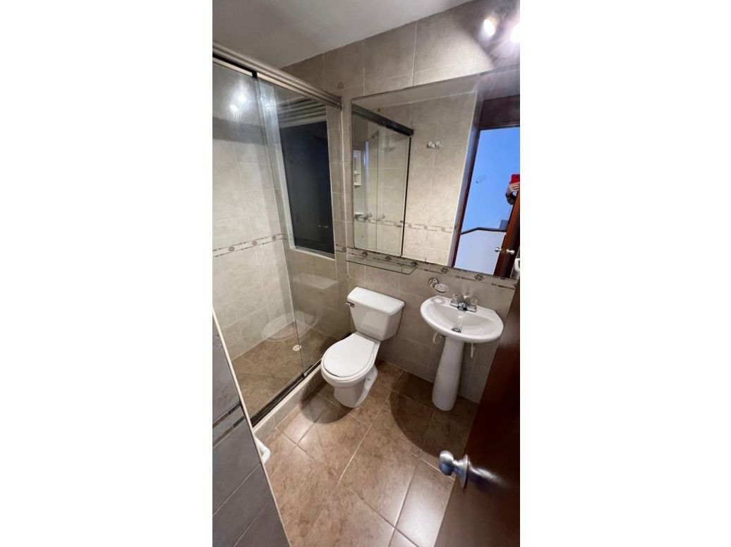 Casa de 3 alcobas en venta en Hayuelos, Bogotá, 87 m² · foto 9 de 19