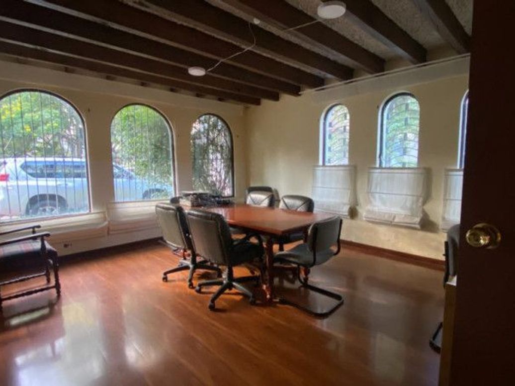 Casa de 4 alcobas en venta en Estoril, Bogotá, 244 m² · foto 5 de 16