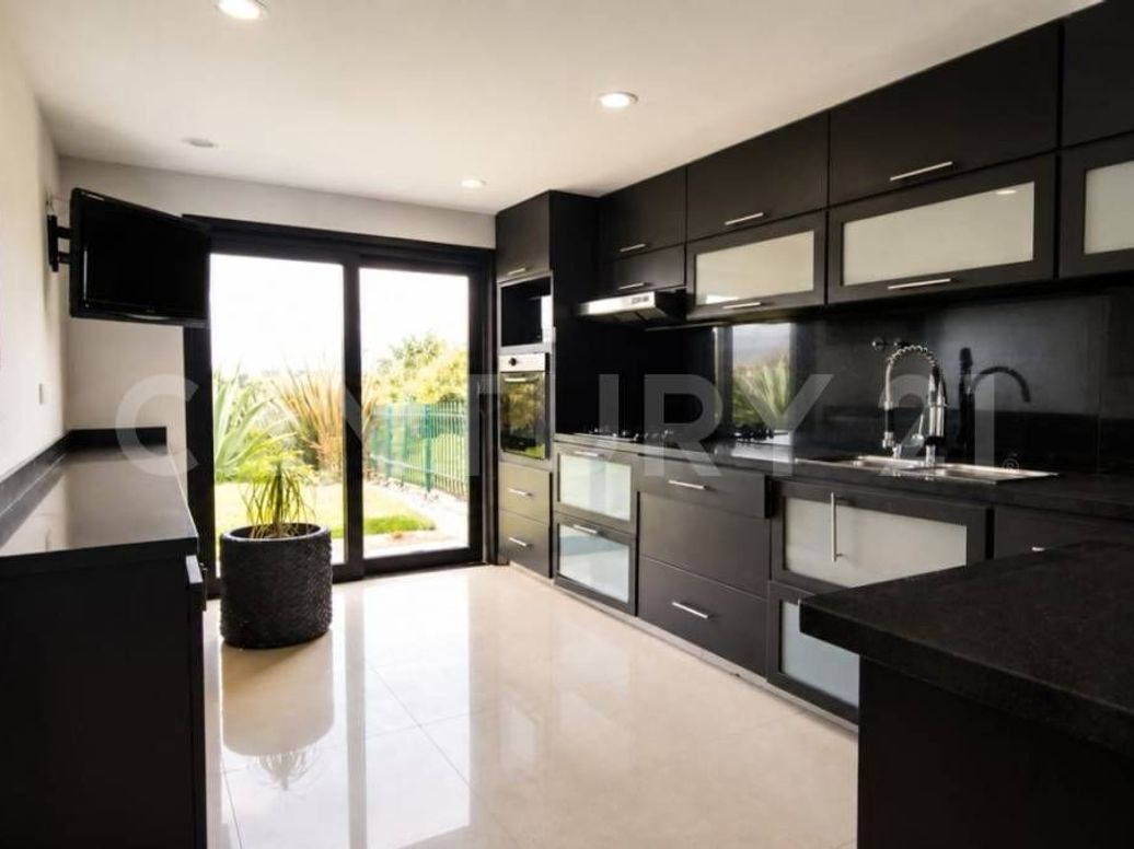 Casa de 3 alcobas en venta en San José De Bavaria, Bogotá, 350 m² · foto 6 de 20