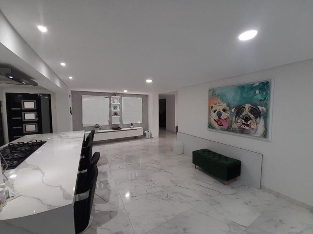 Casa de 6 alcobas en venta en Molinos Norte, Bogotá, 530 m² · foto 5 de 20