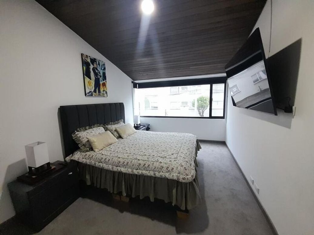 Casa de 6 alcobas en venta en Molinos Norte, Bogotá, 530 m² · foto 17 de 20