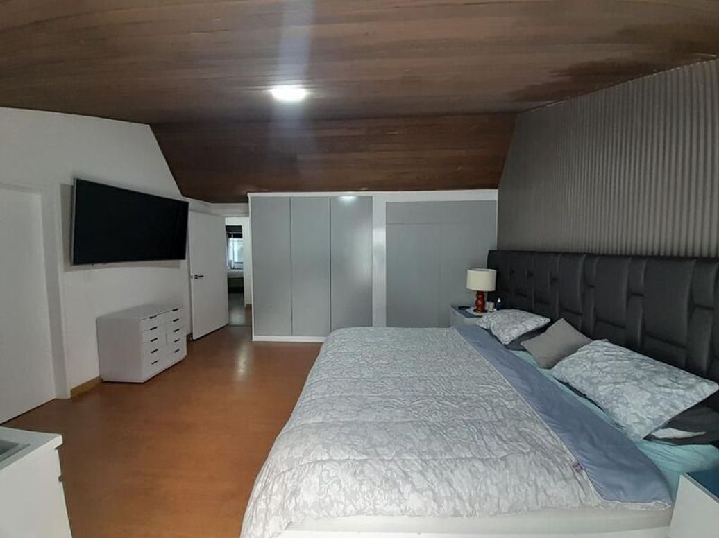 Casa de 6 alcobas en venta en Molinos Norte, Bogotá, 530 m² · foto 19 de 20