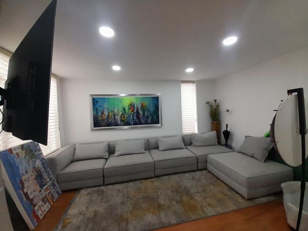Casa de 6 alcobas en venta en Molinos Norte, Bogotá, 651 m² · foto 9 de 20