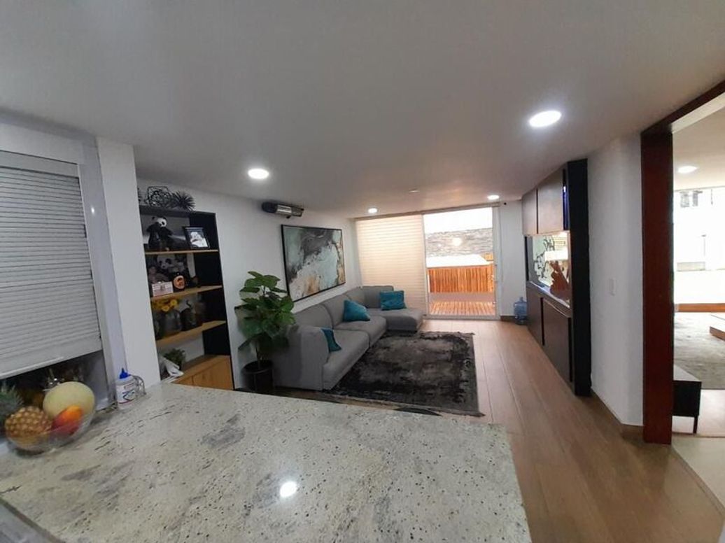 Casa de 6 alcobas en venta en Molinos Norte, Bogotá, 651 m² · foto 13 de 20
