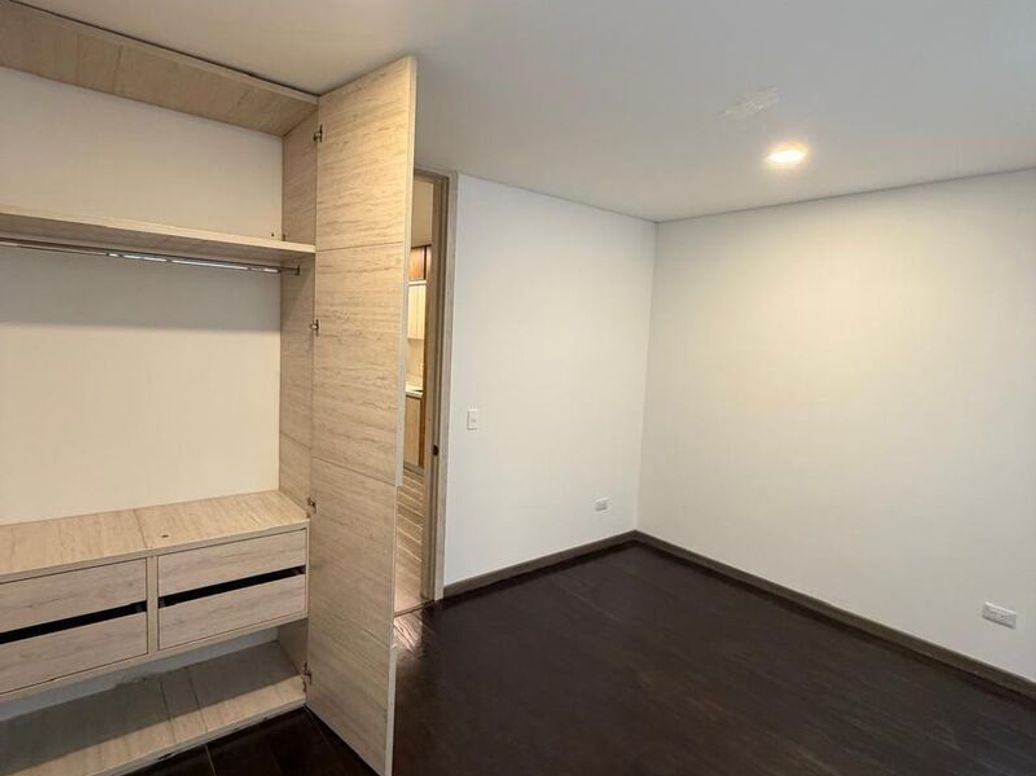 Apartamento de 2 alcobas en venta en Paris, Bogotá, 64 m² · foto 11 de 14