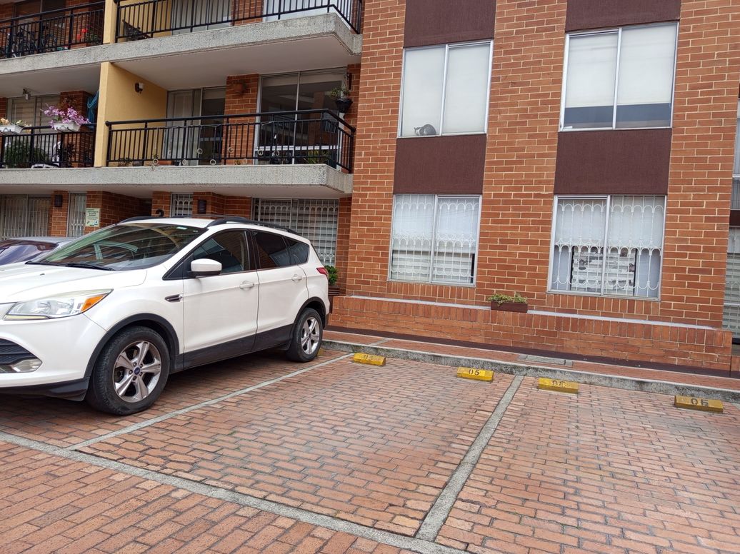 Apartamento de 3 alcobas en venta en El Dorado, Bogotá, 96 m² · foto 3 de 20