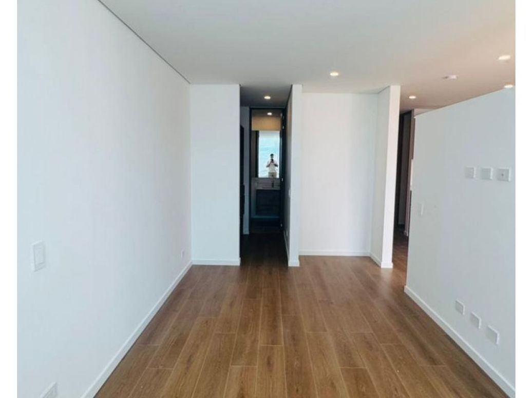 Apartamento de 1 alcoba en venta en Cedritos, Bogotá, 56 m² · foto 7 de 12