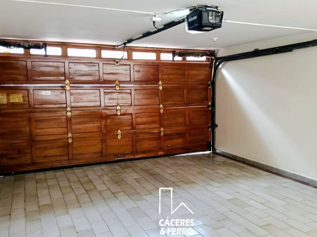 Casa de 5 alcobas en venta en Cedritos, Bogotá, 650 m² · foto 14 de 16