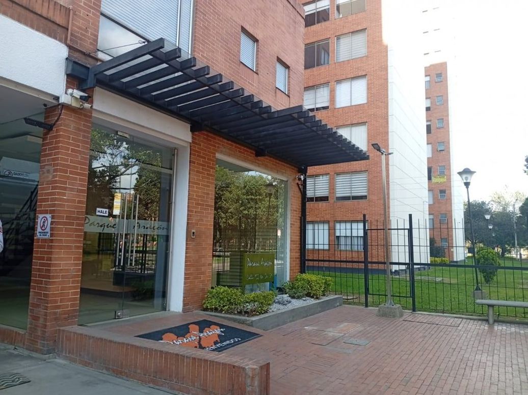 Apartamento de 3 alcobas en venta en Mazurén, Bogotá, 90 m² · foto 2 de 20