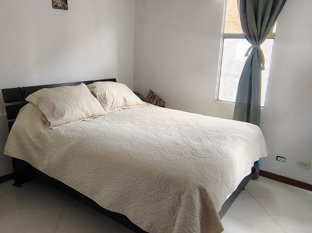 Apartamento de 2 alcobas en venta en Campo Alegre, Bogotá, 47 m² · foto 4 de 19