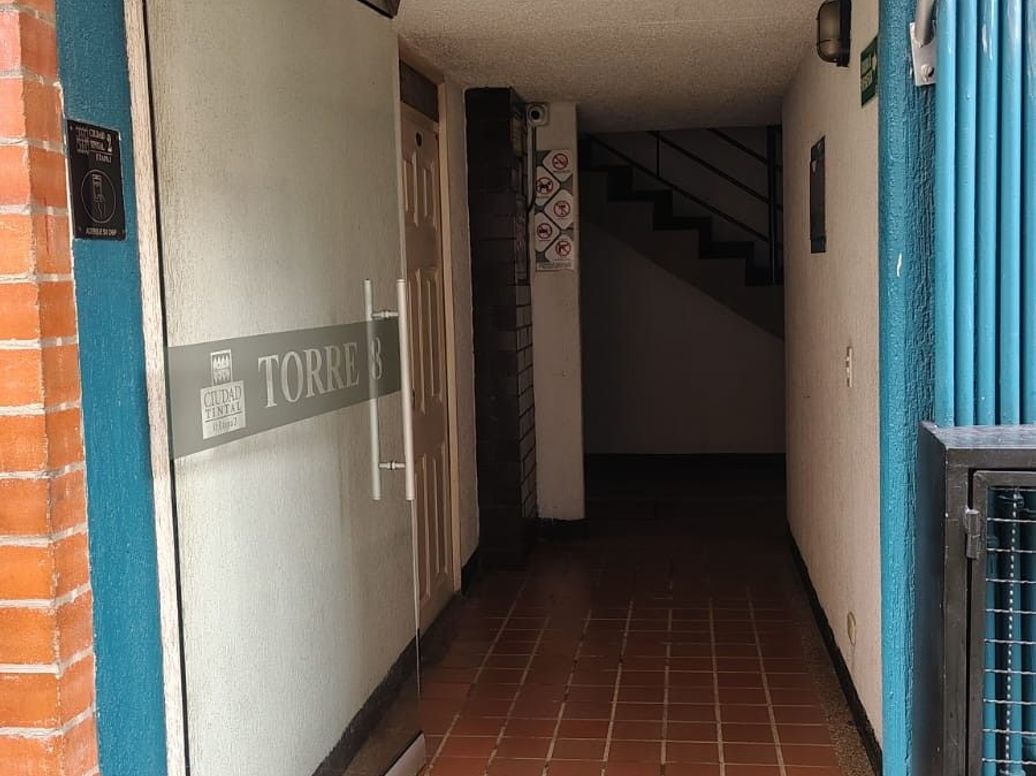 Apartamento de 2 alcobas en venta en Campo Alegre, Bogotá, 47 m² · foto 3 de 19