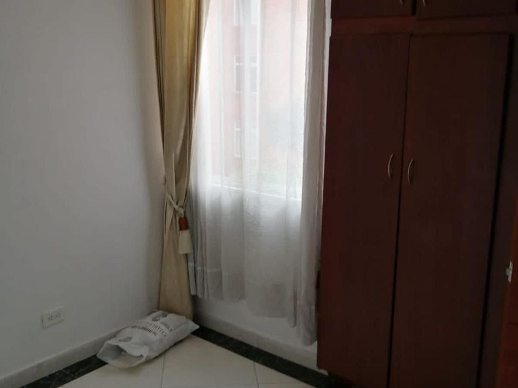 Apartamento de 3 alcobas en venta en Campo Alegre, Bogotá, 42 m² · foto 10 de 12