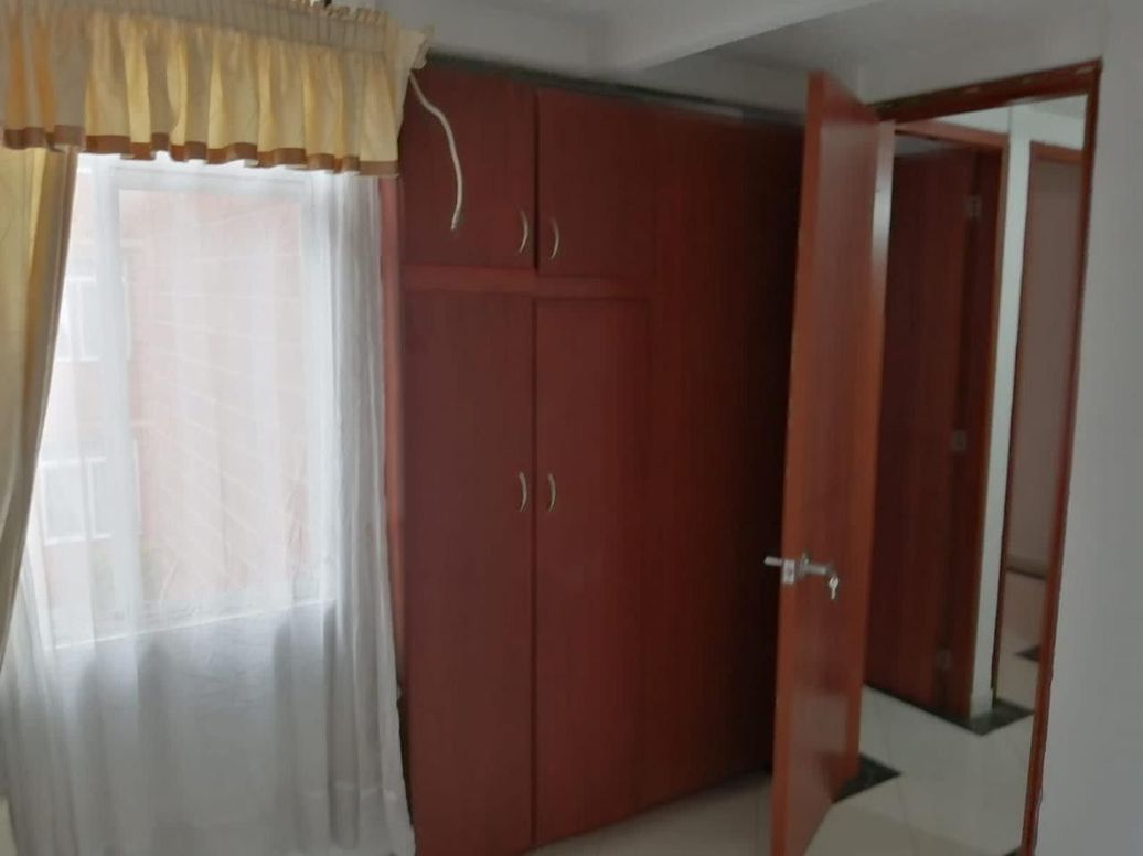 Apartamento de 3 alcobas en venta en Campo Alegre, Bogotá, 42 m² · foto 11 de 12