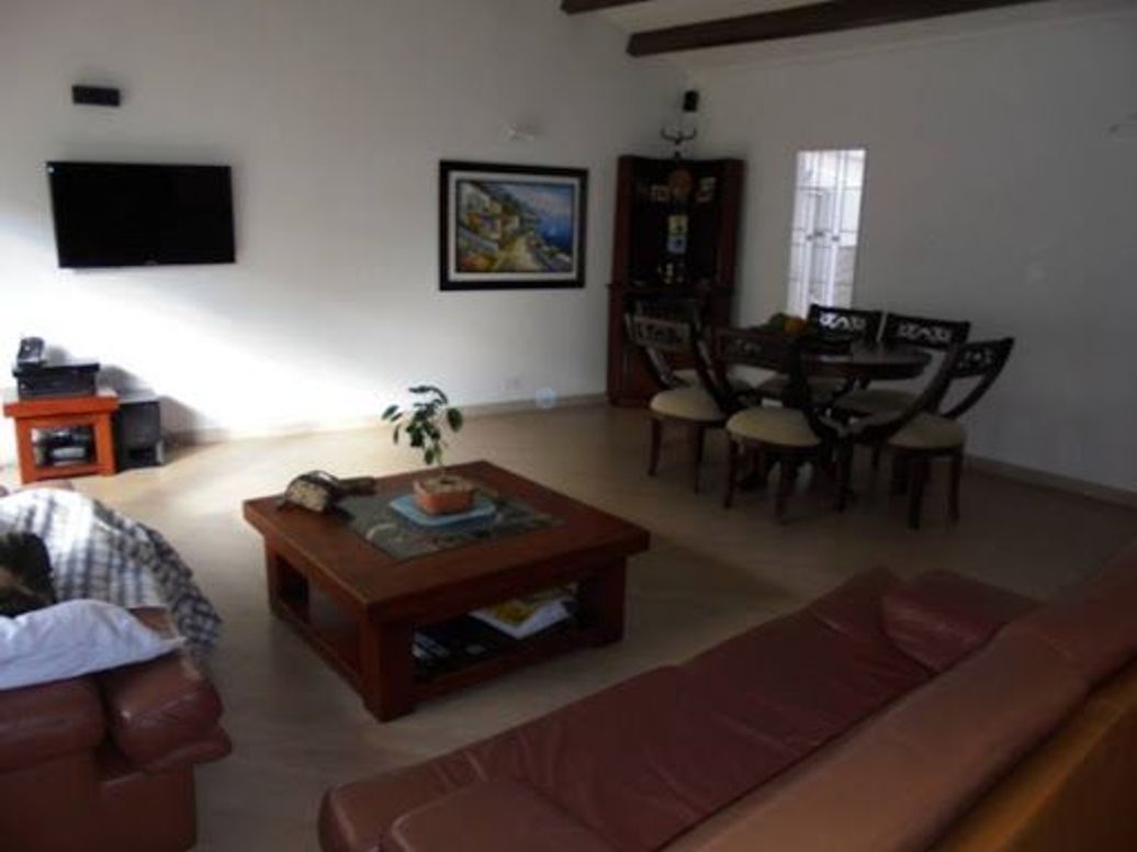 Casa de 3 alcobas en venta en Alhambra, Bogotá, 315 m² · foto 3 de 20