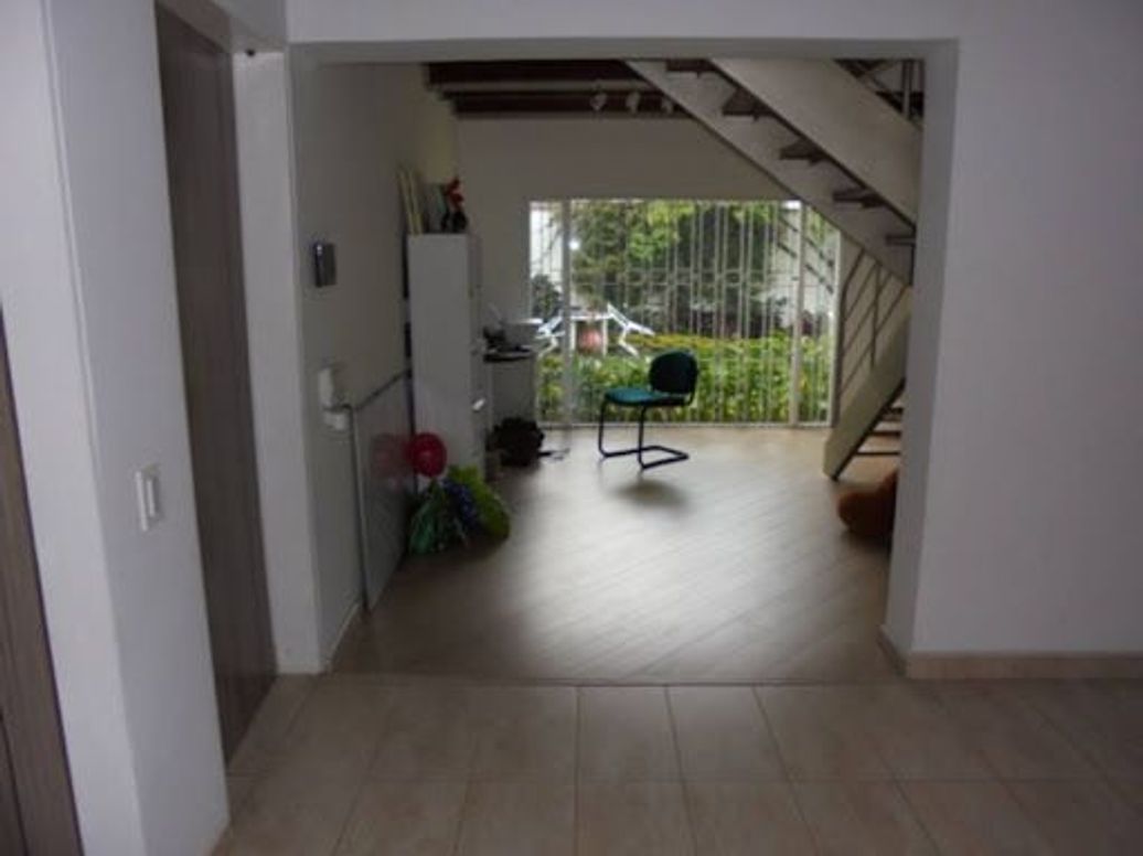 Casa de 3 alcobas en venta en Alhambra, Bogotá, 315 m² · foto 4 de 20