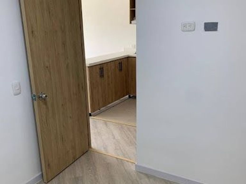 Apartamento de 2 alcobas en venta en El Redil, Bogotá, 40 m² · foto 11 de 13