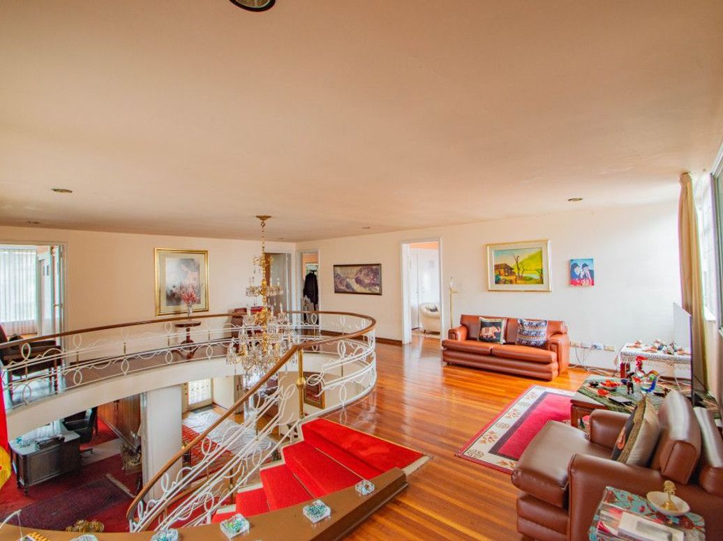 Casa de 5 alcobas en venta en Libertador, Bogotá, 857 m² · foto 16 de 20