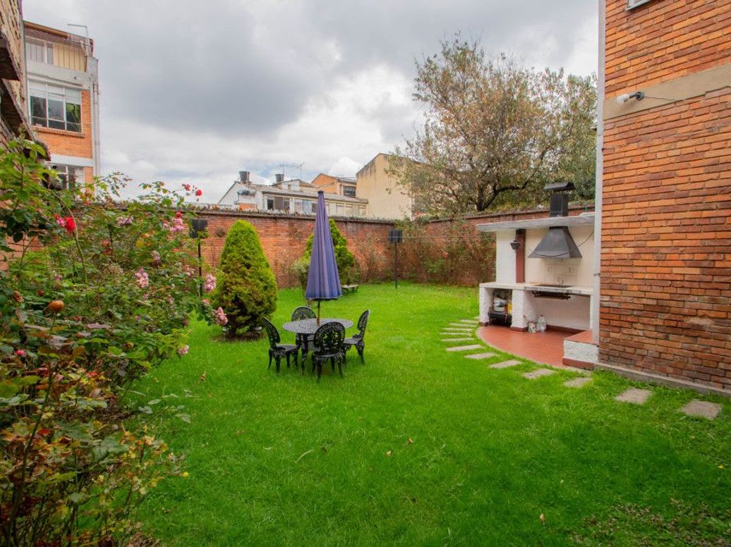 Casa de 5 alcobas en venta en Libertador, Bogotá, 857 m² · foto 9 de 20