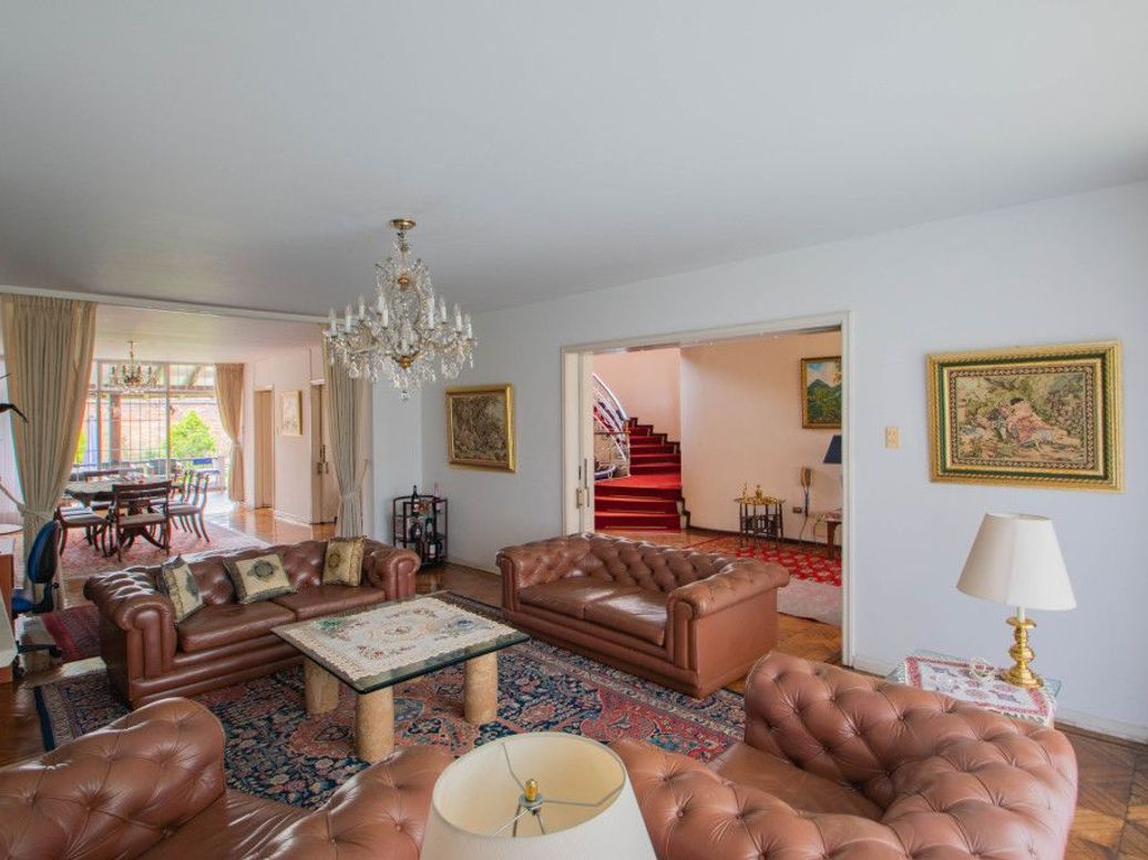 Casa de 5 alcobas en venta en Libertador, Bogotá, 857 m² · foto 4 de 20