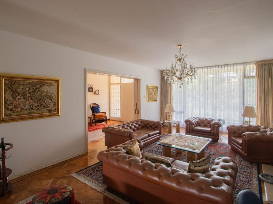 Casa de 5 alcobas en venta en Libertador, Bogotá, 857 m² · foto 5 de 20