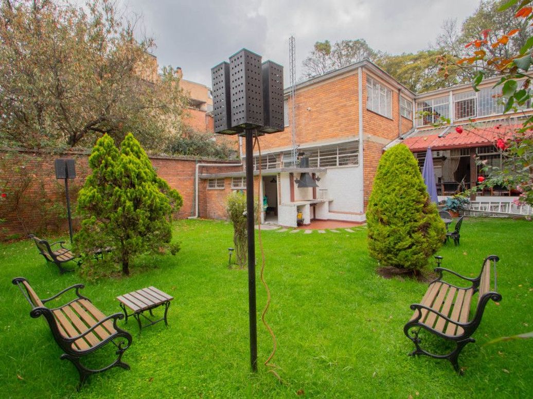 Casa de 5 alcobas en venta en Libertador, Bogotá, 857 m² · foto 11 de 20