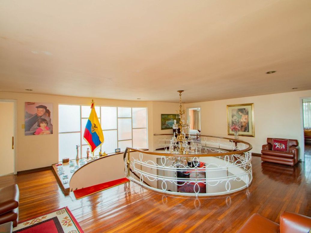 Casa de 5 alcobas en venta en Libertador, Bogotá, 857 m² · foto 17 de 20