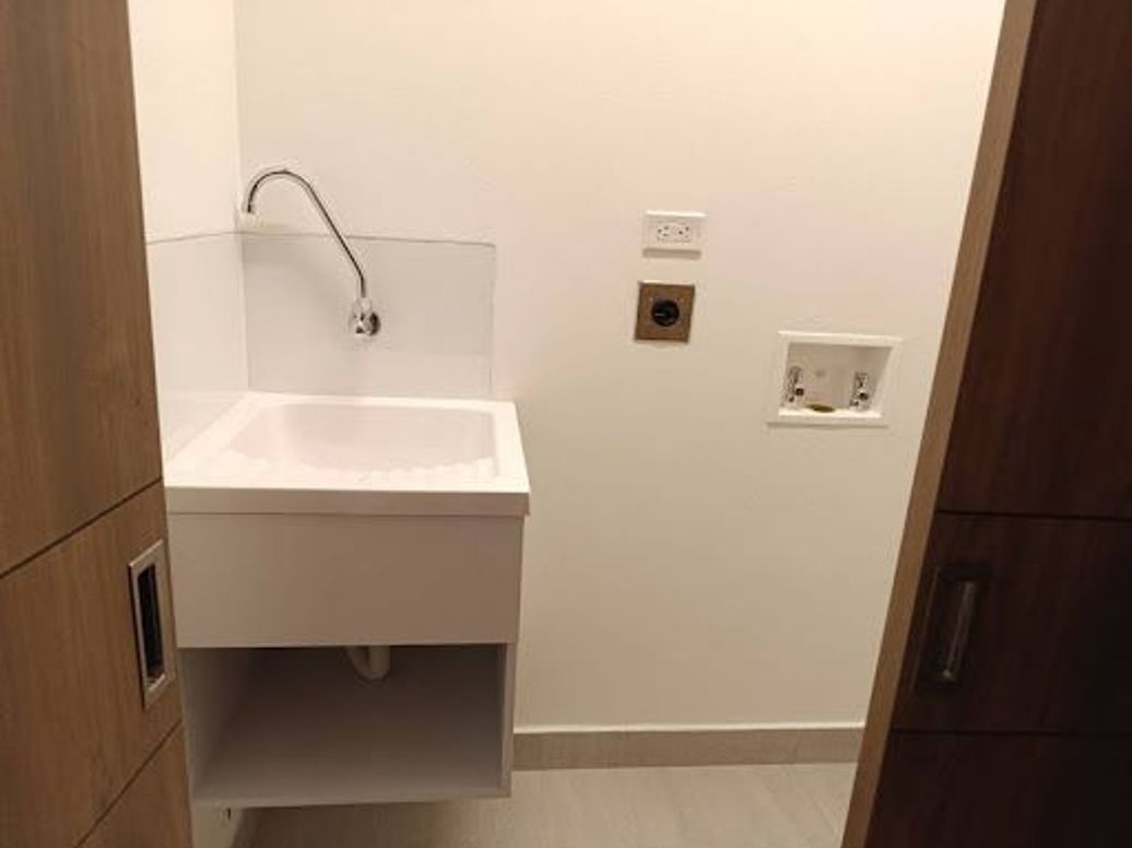 Apartamento de 2 alcobas en venta en Chicó Reservado, Bogotá, 95 m² · foto 8 de 20
