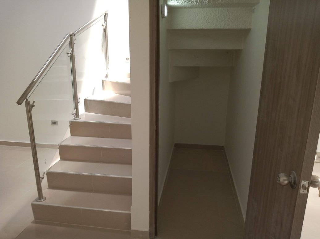 Casa de 3 alcobas en venta en Álamos Norte, Bogotá, 110 m² · foto 7 de 20